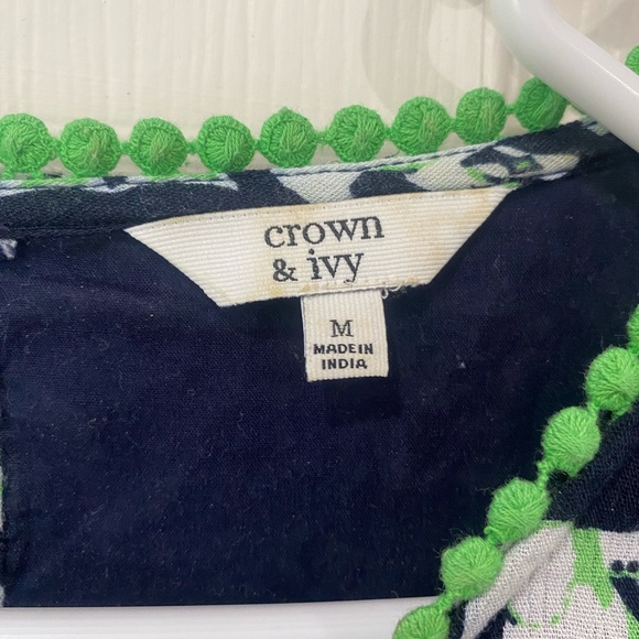 Crown & Ivy M Navy & Green Elephant Print Bell Sleeve Shift Dress Excellent - Picture 4 of 4